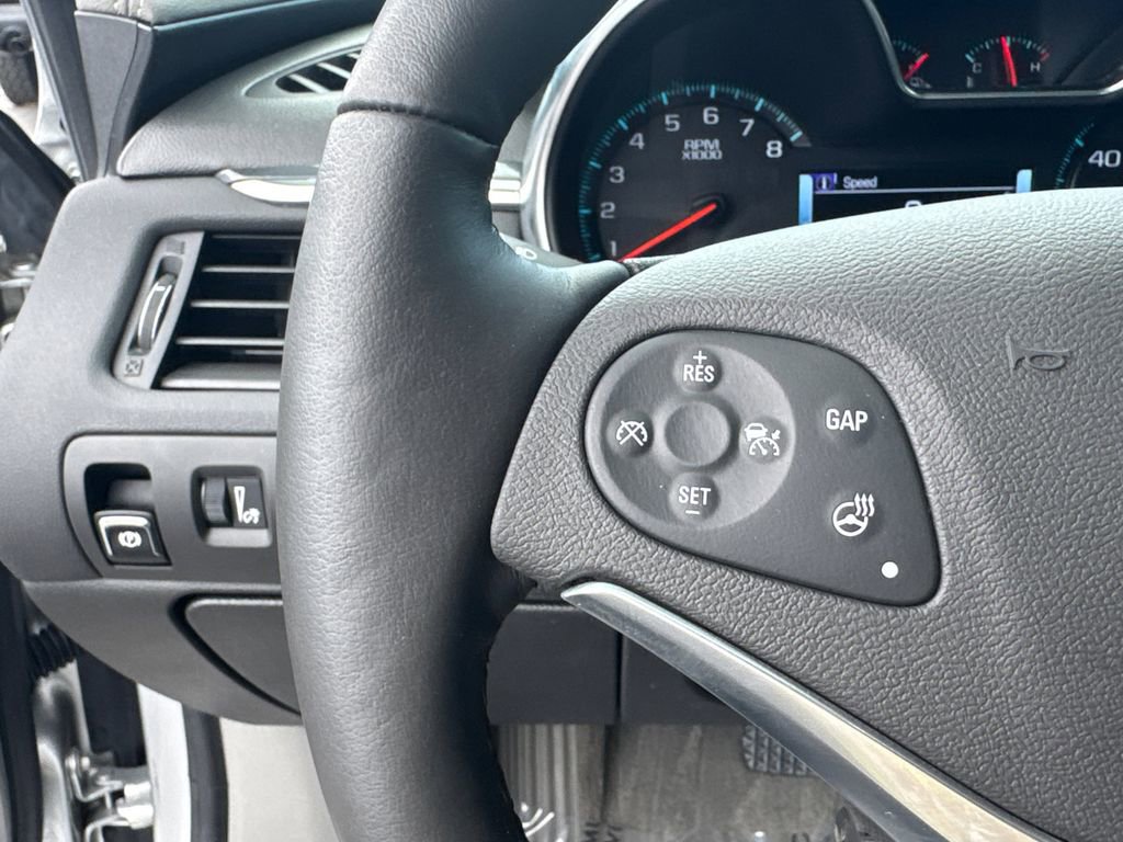 Used 2018 Chevrolet Impala Premier w/ Premier Confidence Package FWD image 25