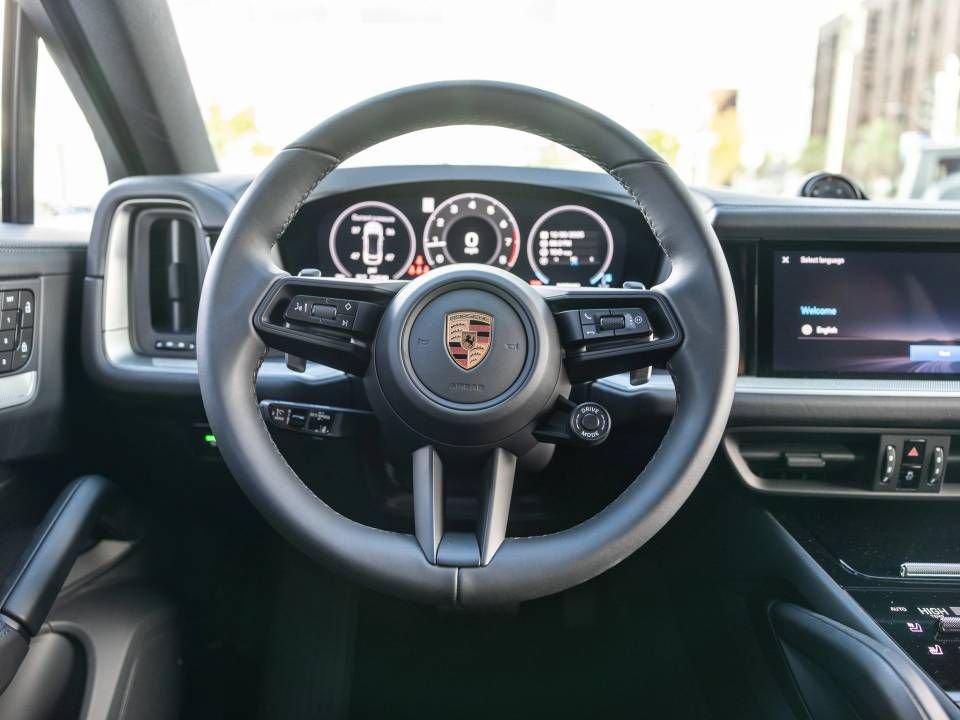 Certified 2026 Porsche Cayenne Coupe AWD/4WD image 6