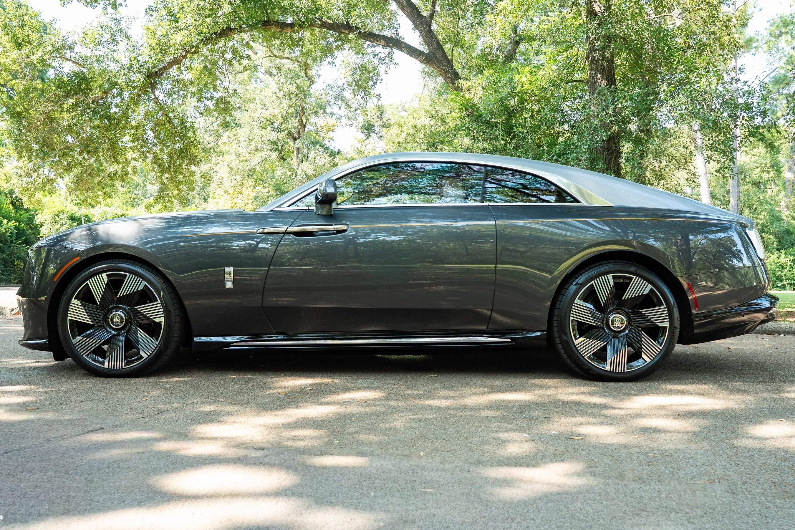 Used 2025 Rolls-Royce Spectre w/ Spectre Launch Package image 48