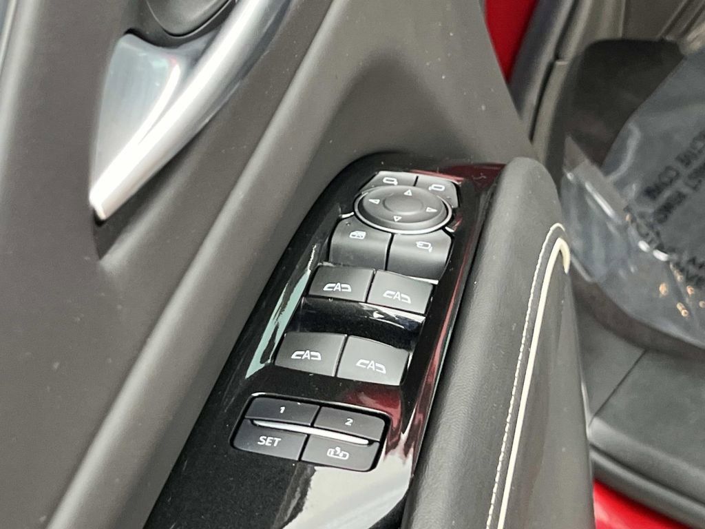 Certified 2024 Cadillac Escalade Sport Platinum w/ Heavy-Duty Trailer Package image 27