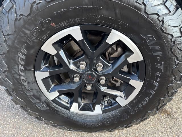 Used 2025 Jeep Wrangler Unlimited Rubicon image 14