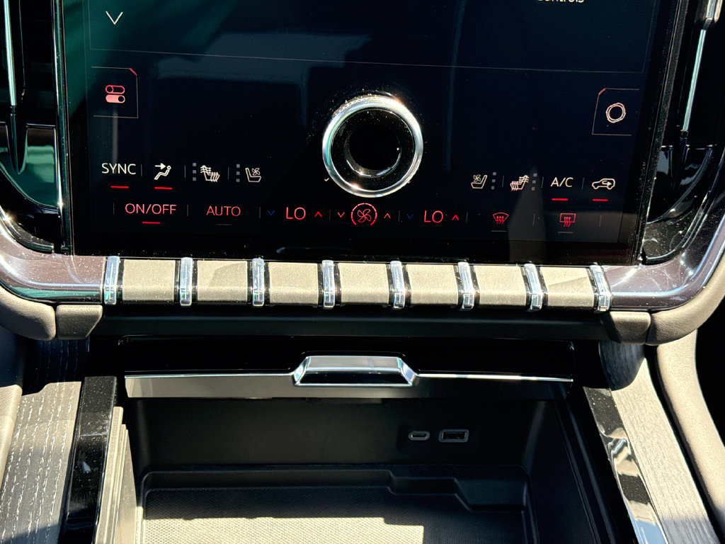 New 2026 GMC Yukon AT4 Ultimate AWD/4WD image 23
