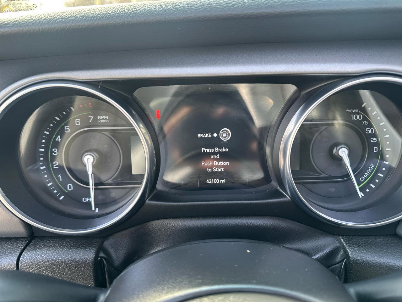 Used 2023 Jeep Wrangler Unlimited w/ Sun & Screen Package AWD/4WD image 30