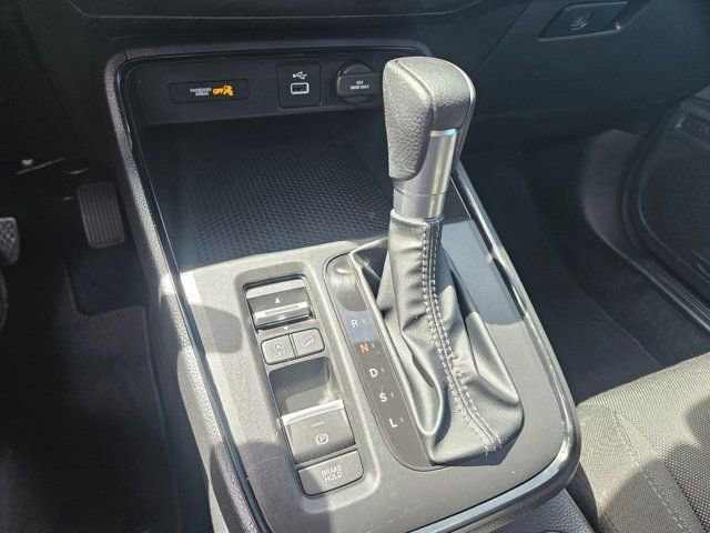 Used 2025 Honda CR-V LX image 16