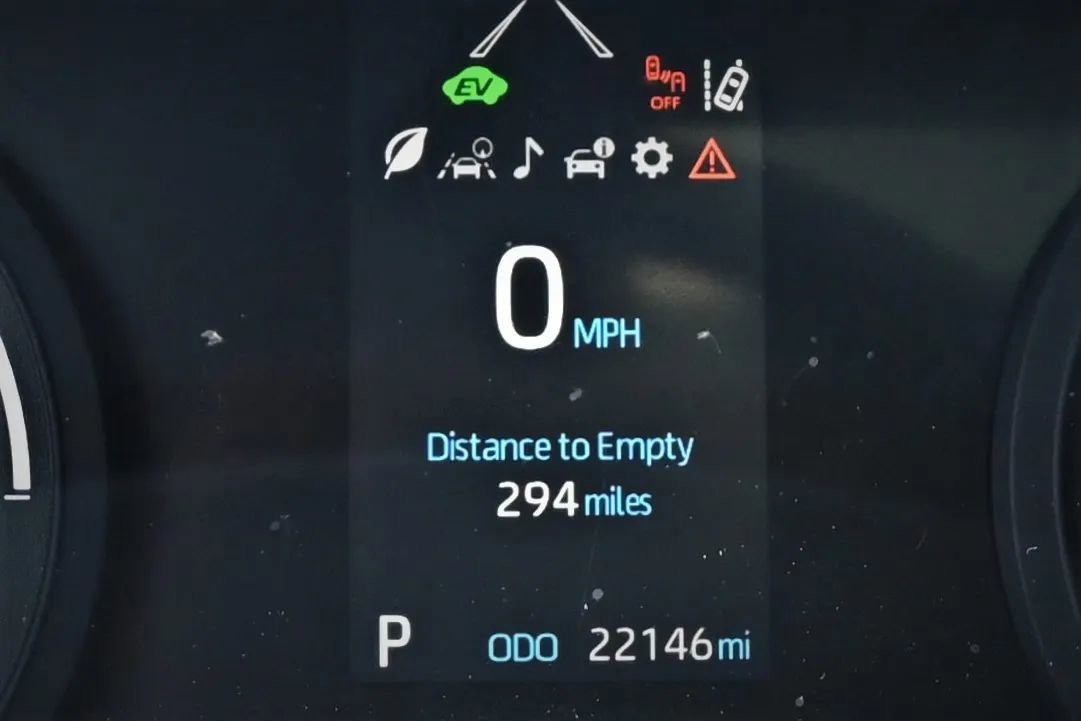 Used 2024 Toyota Sienna XLE image 8