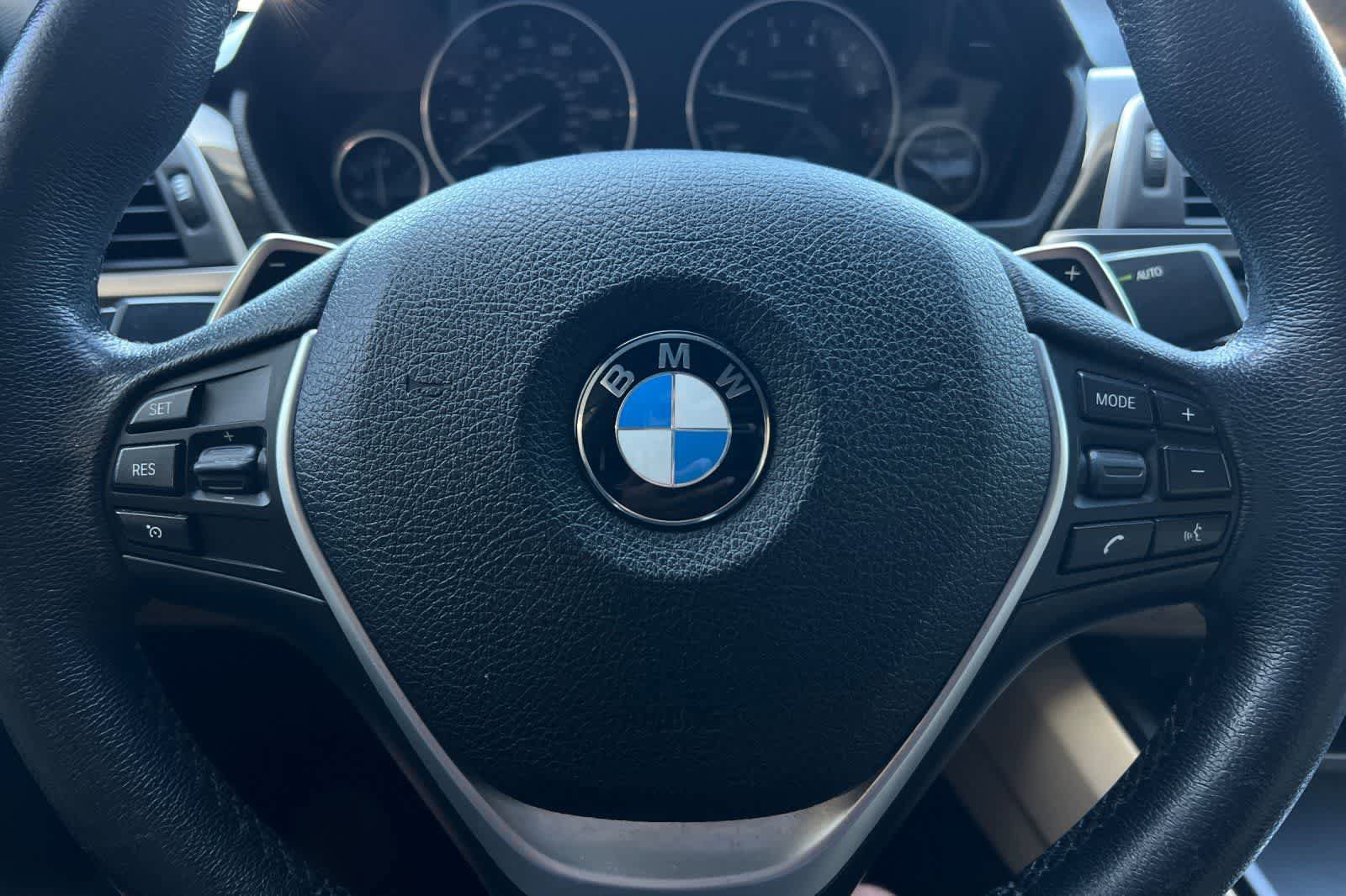 Used 2017 BMW 330e RWD image 24