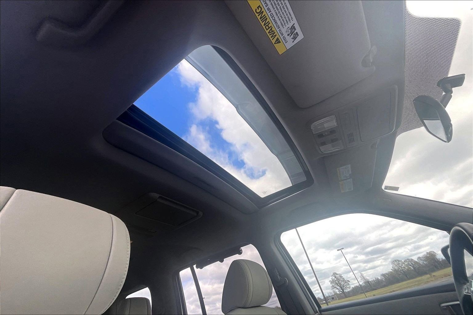 Used 2015 Honda Pilot SE image 12