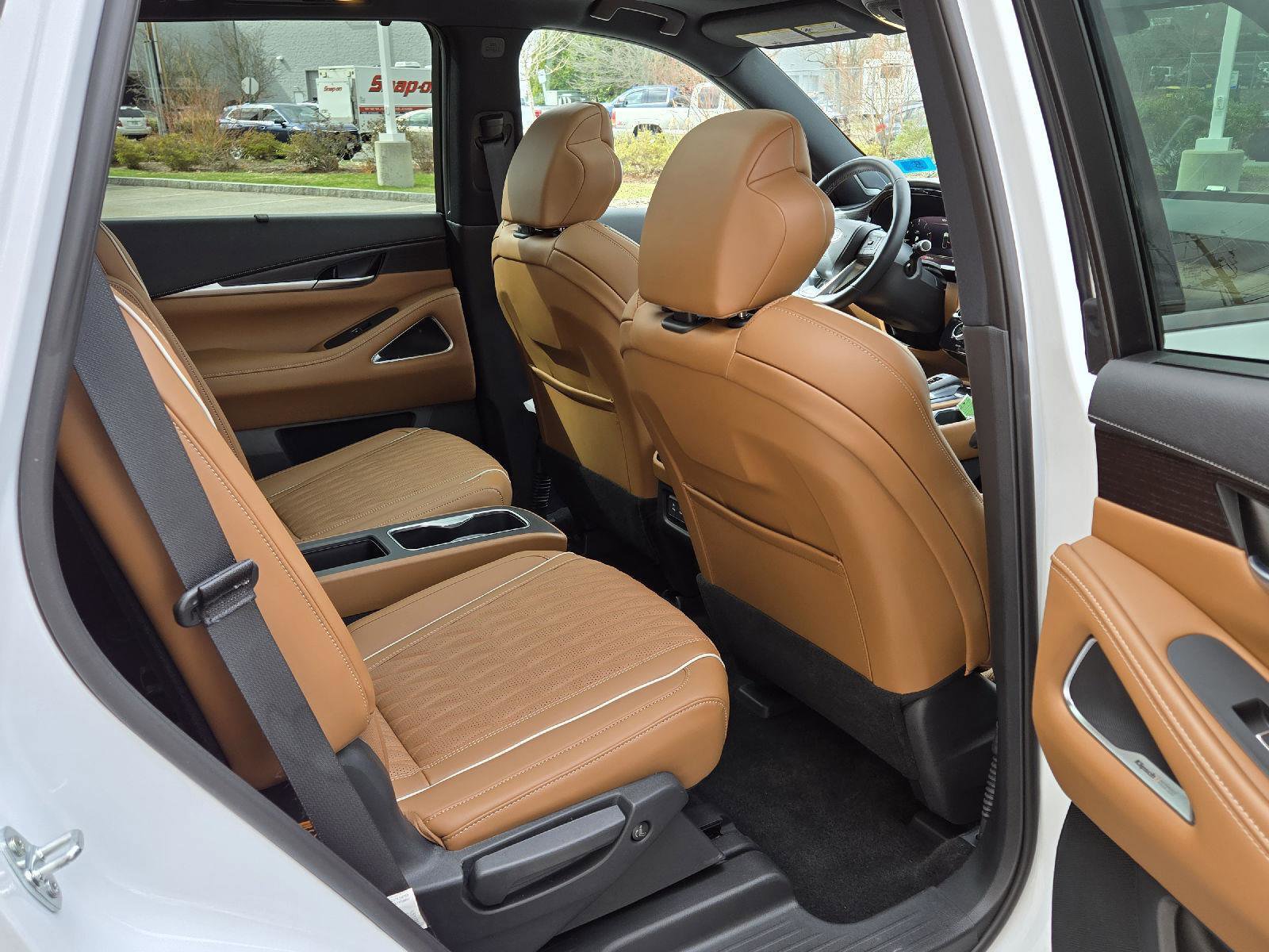 Certified 2026 INFINITI QX60 Autograph w/ Dark Cargo Package image 18