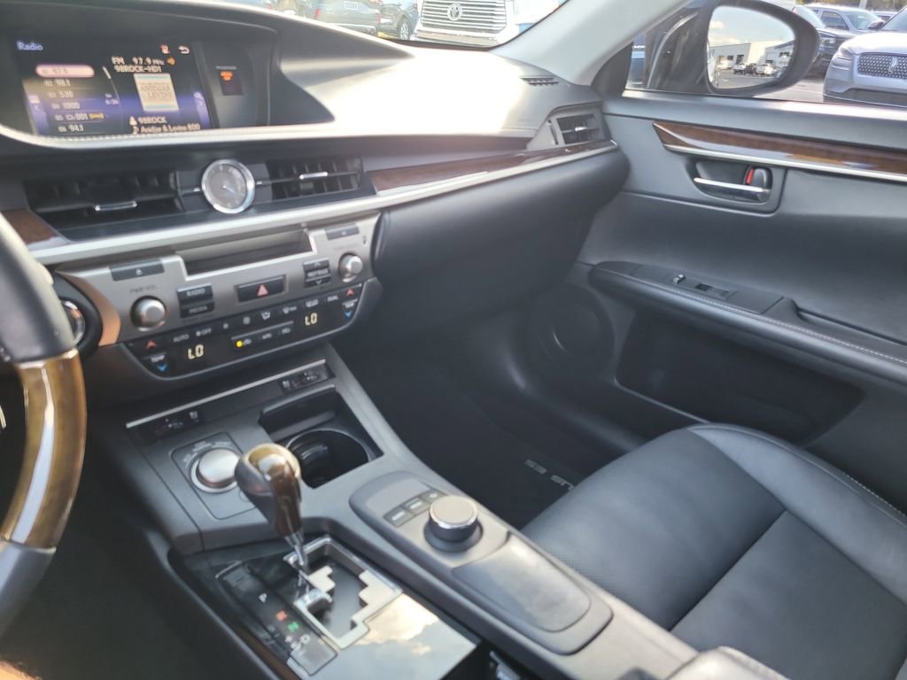 Used 2015 Lexus ES 350 w/ Premium Package image 19