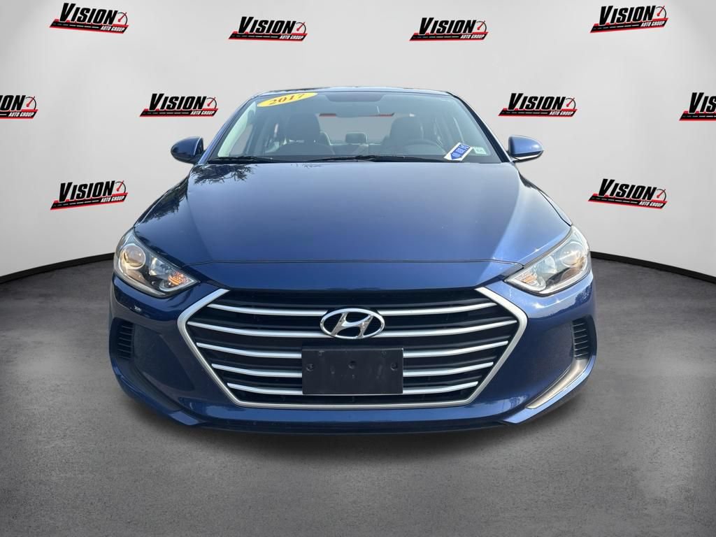 Used 2017 Hyundai Elantra SE FWD video 2