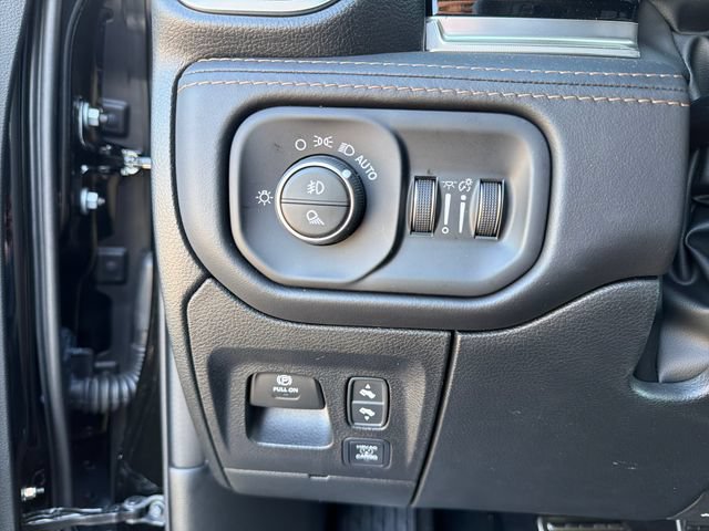 New 2026 RAM 1500 Tungsten w/ Trailer Tow Group AWD/4WD image 14