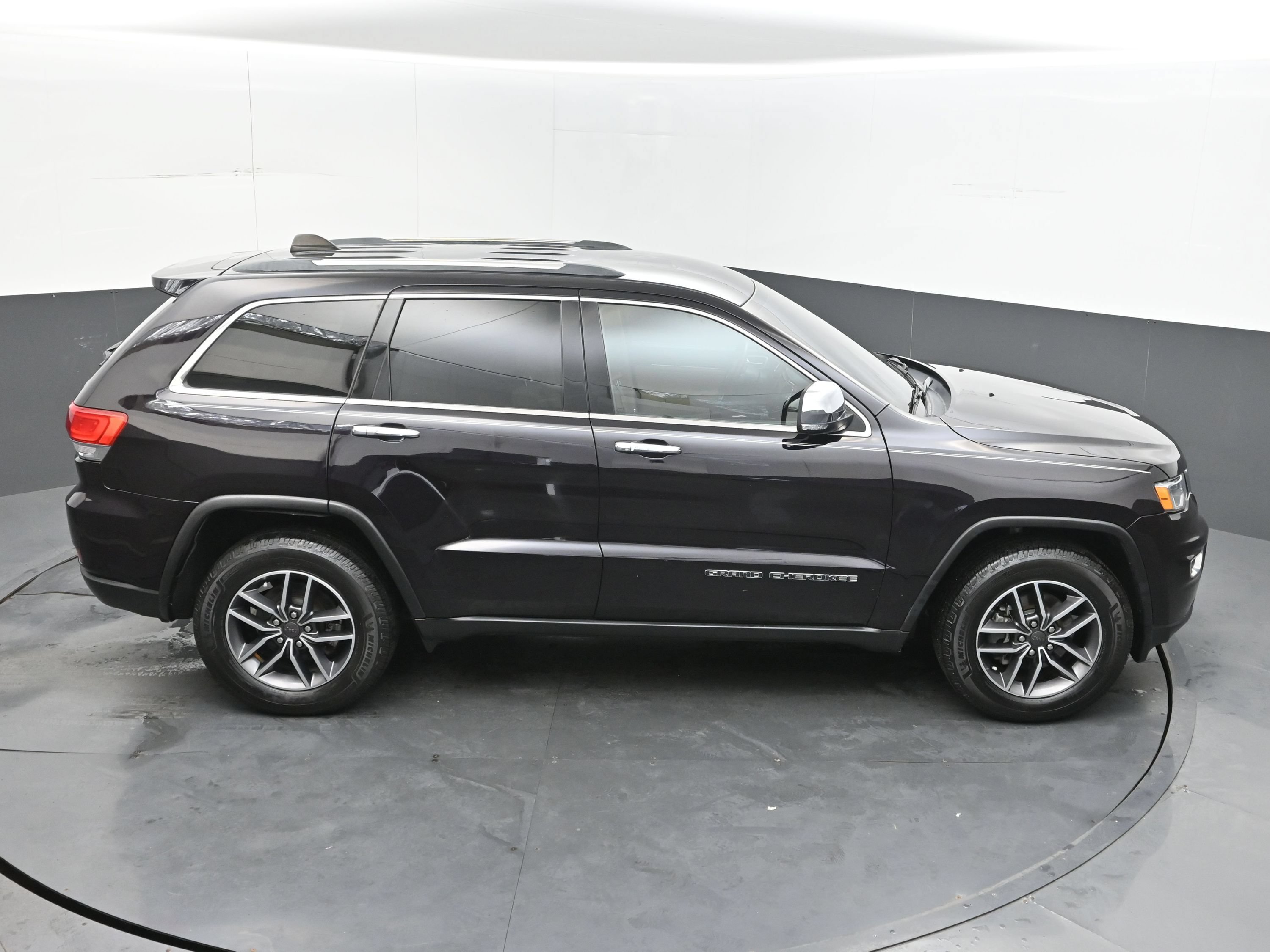 Used 2019 Jeep Grand Cherokee Limited RWD image 37