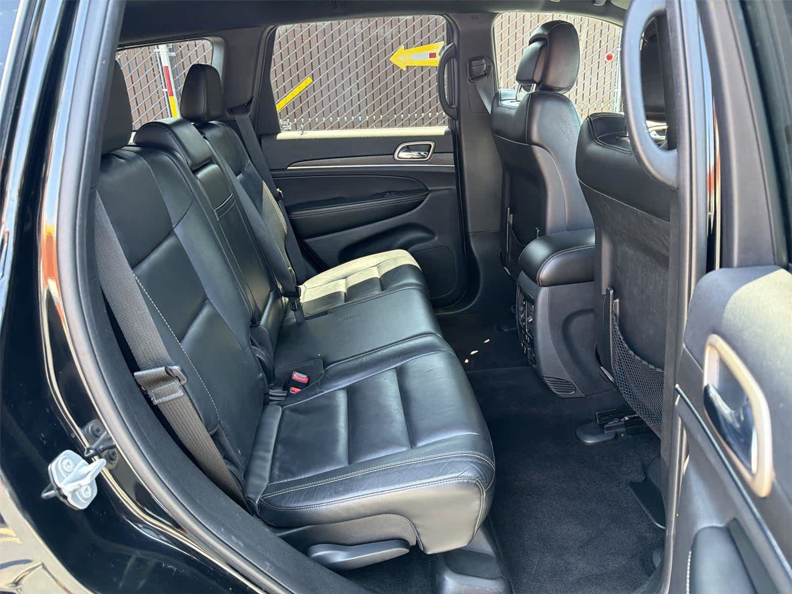 Used 2017 Jeep Grand Cherokee Limited RWD image 14