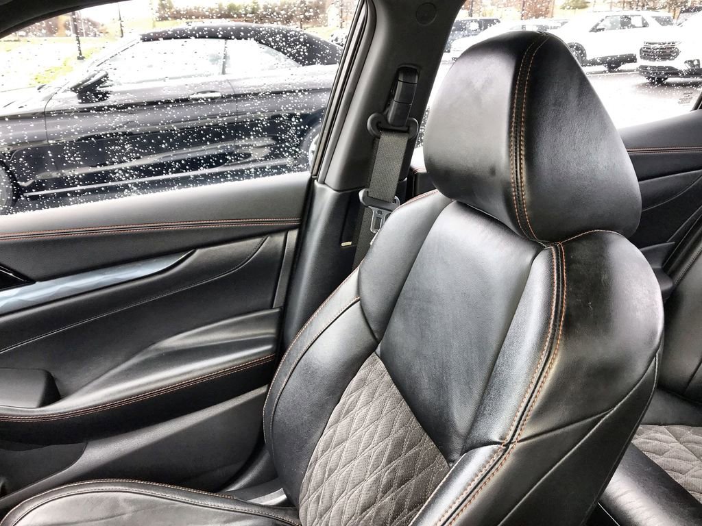 Used 2023 Nissan Maxima SR w/ Sport Mat Group image 24