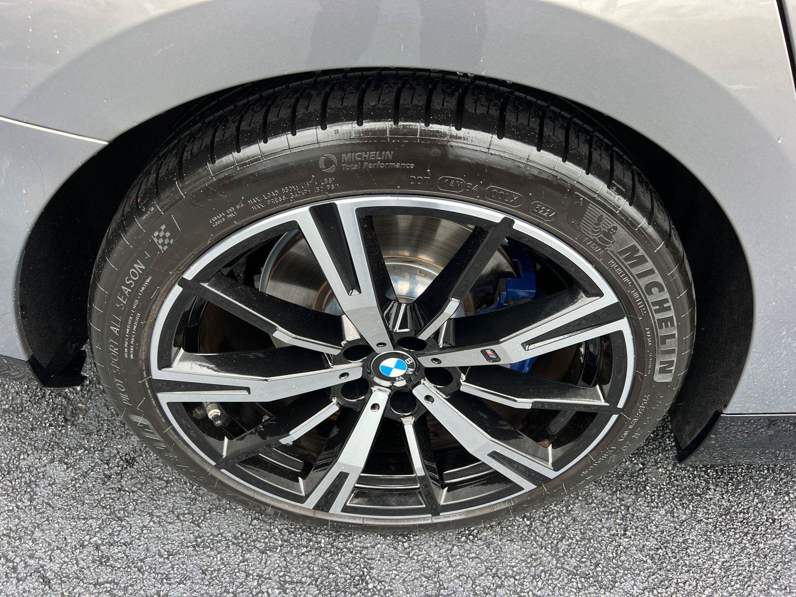 Used 2024 BMW 540i xDrive w/ Premium Package AWD/4WD image 17