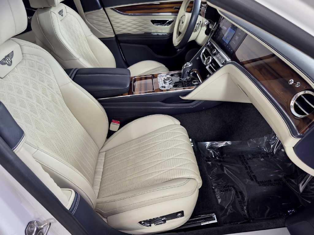 Used 2021 Bentley Flying Spur W12 AWD/4WD image 35