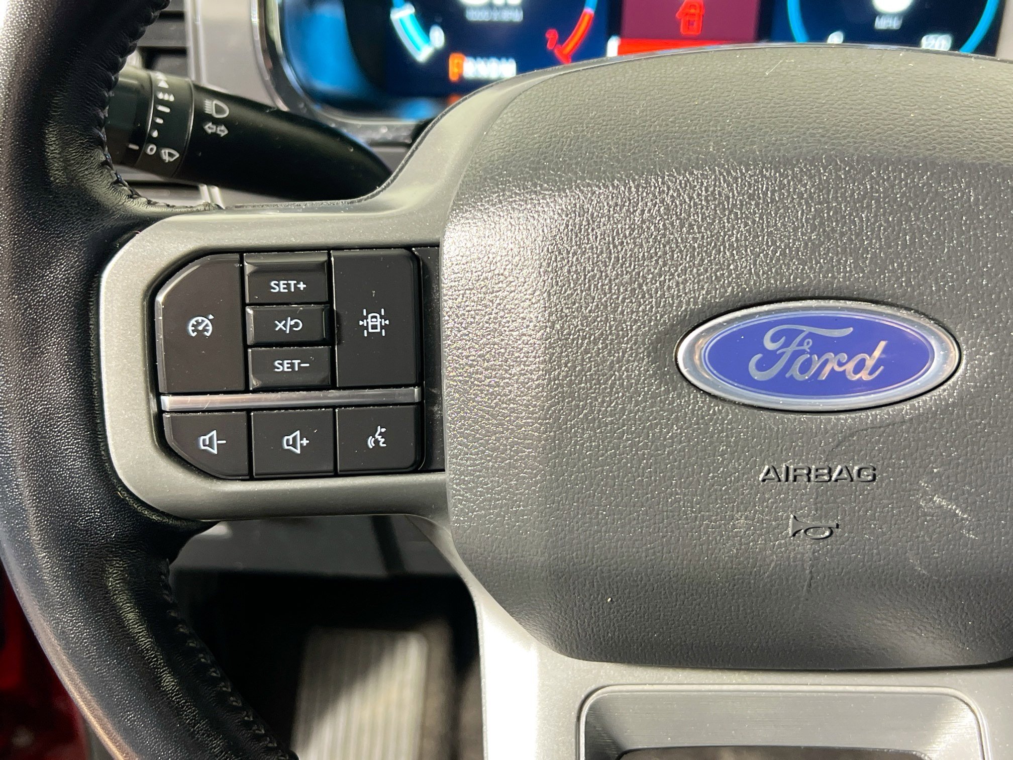 Used 2022 Ford F150 Lariat AWD/4WD image 18