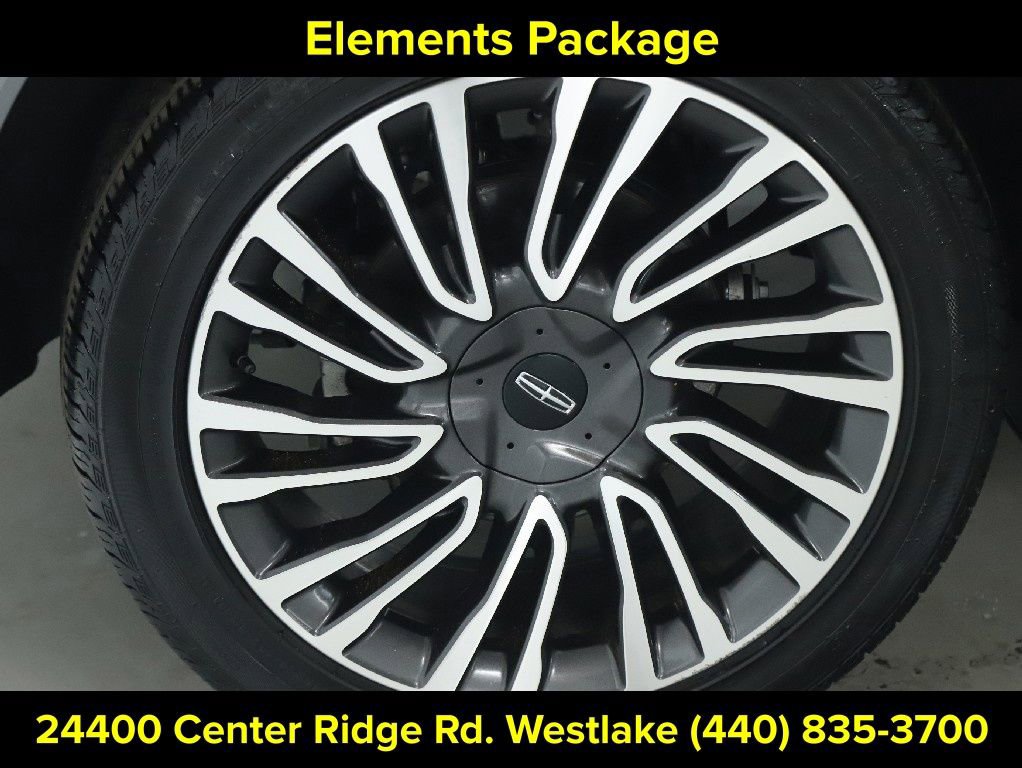 Used 2022 Lincoln Corsair AWD w/ Equipment Group 101A image 12