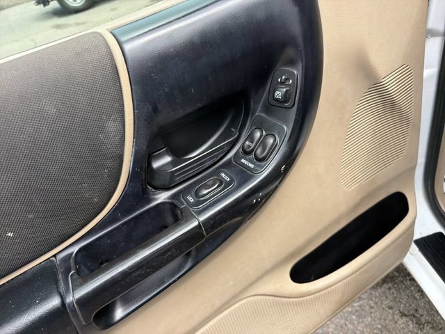 Used 2004 Ford Ranger XLT AWD/4WD image 13