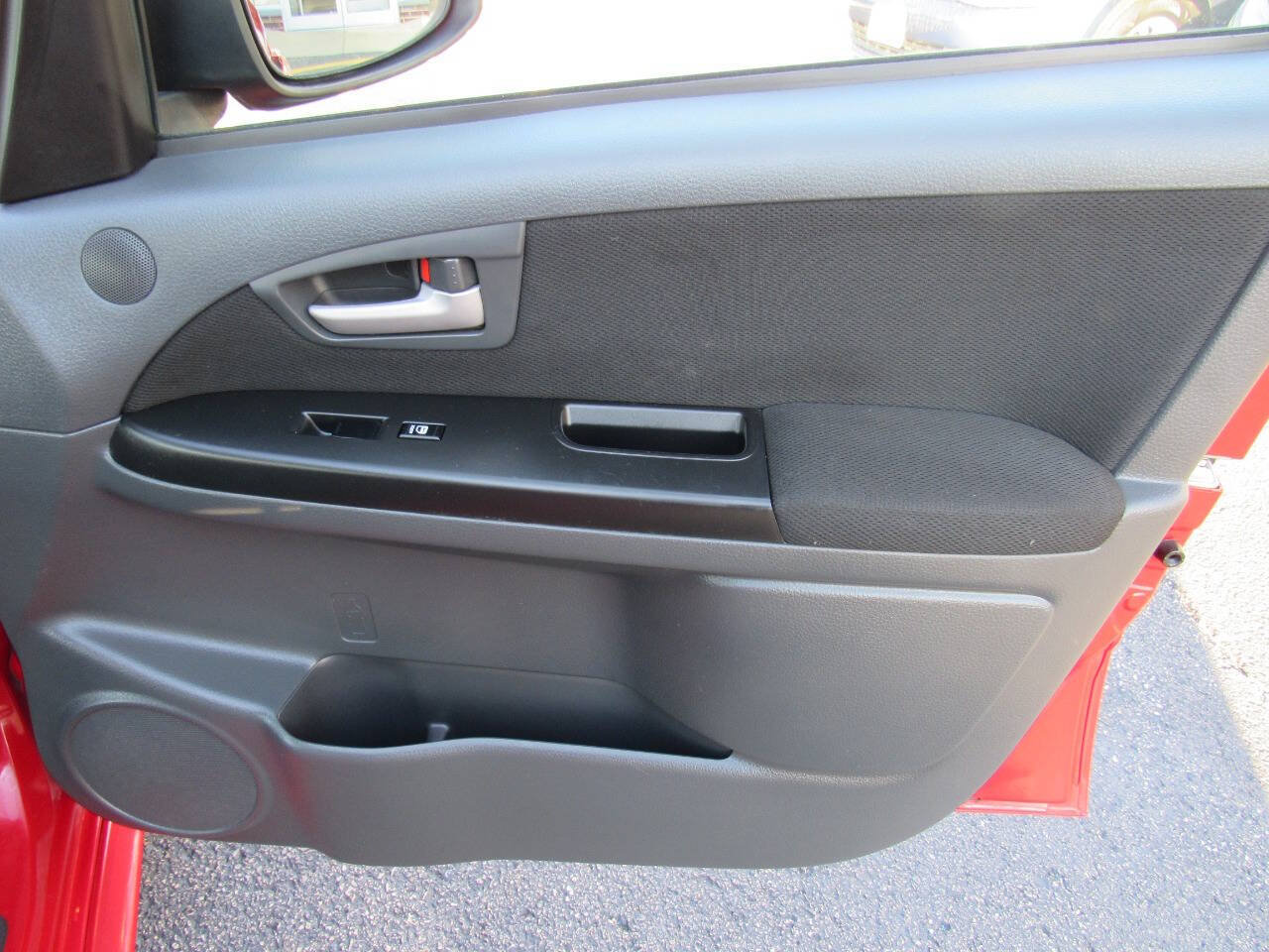 Used 2011 Suzuki SX4 Sportback FWD image 22