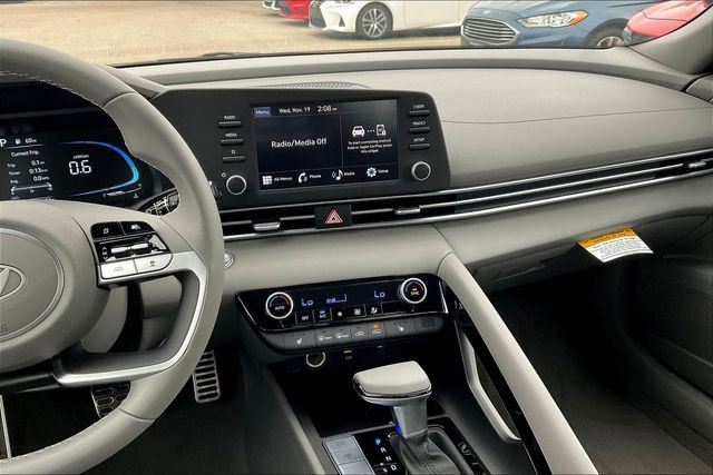 New 2026 Hyundai Elantra SEL Sport image 7