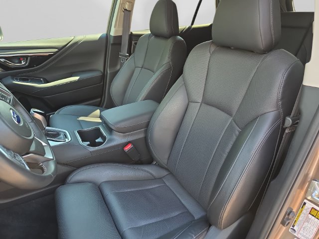 Used 2024 Subaru Outback Limited AWD/4WD image 12