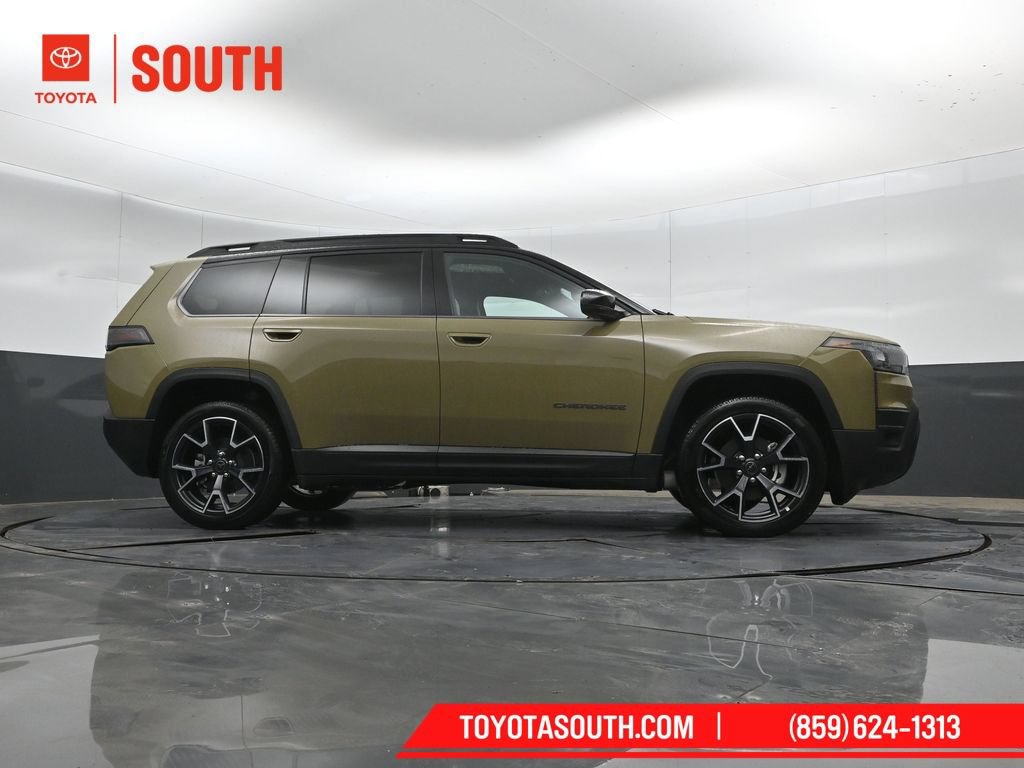 Used 2026 Jeep Cherokee Overland AWD/4WD image 45
