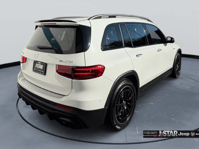 Used 2026 Mercedes-Benz GLB 35 AMG 4MATIC image 5