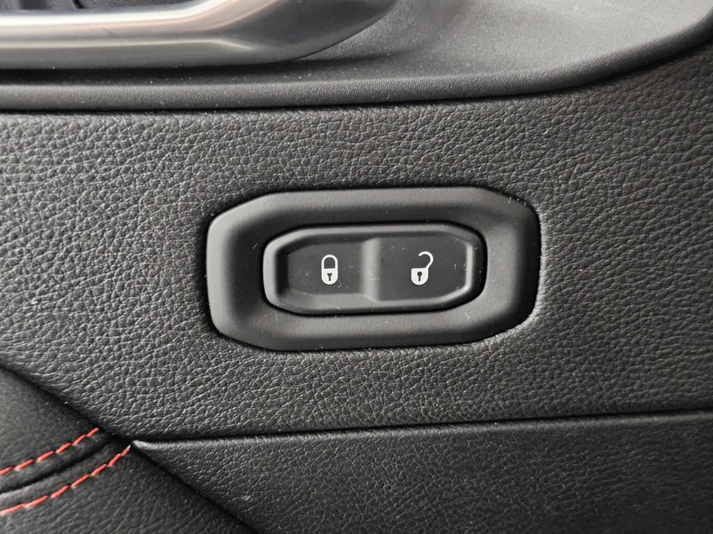 Used 2020 Jeep Wrangler Unlimited Rubicon w/ Quick Order Package 28Y Recon AWD/4WD image 39