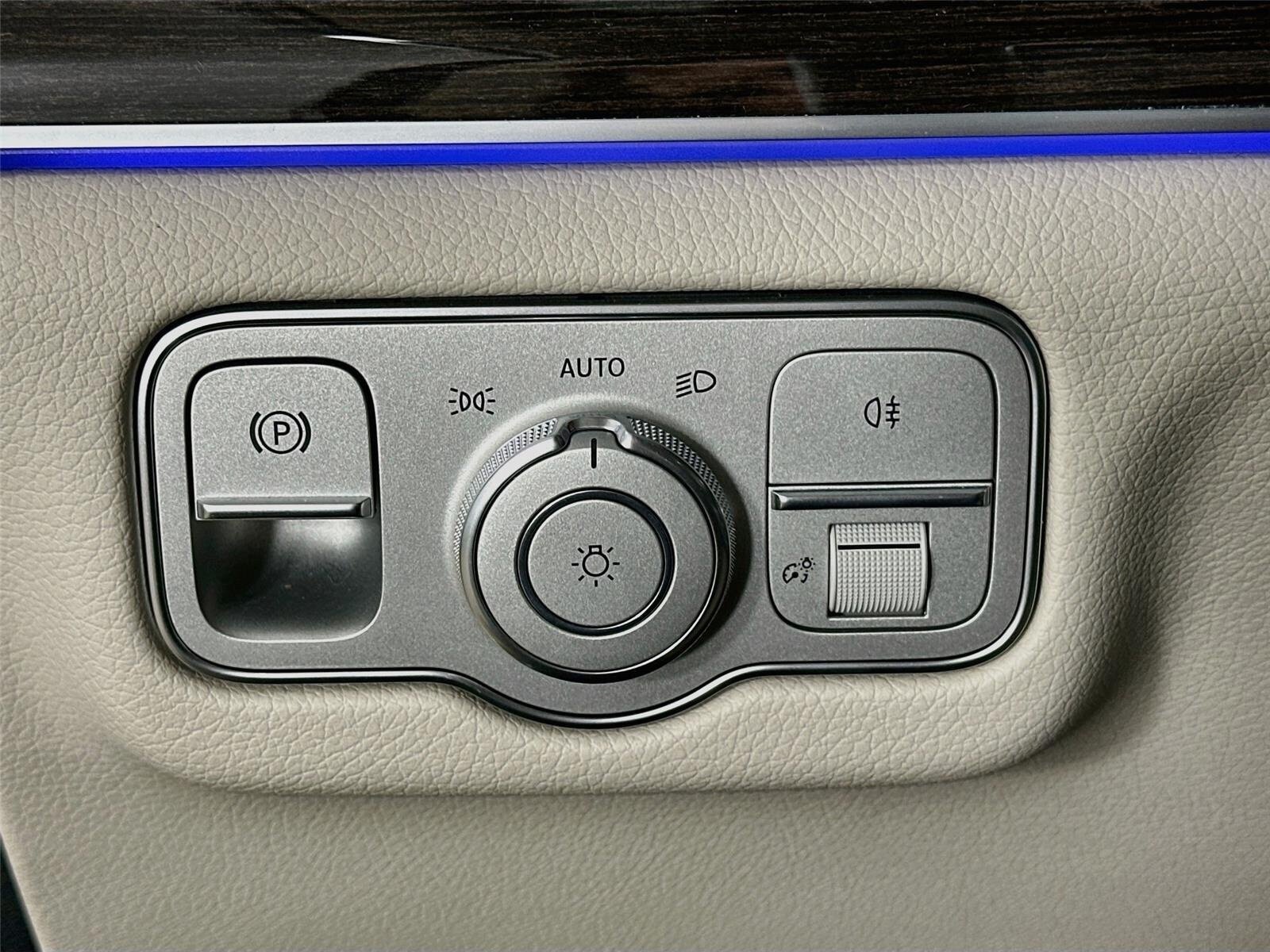 Certified 2026 Mercedes-Benz GLS 450 4MATIC image 10