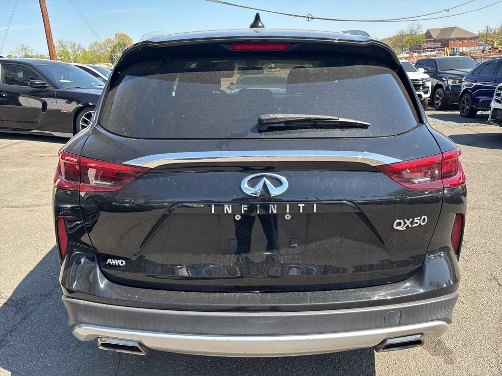 Used 2019 INFINITI QX50 Luxe w/ Navigation Package AWD/4WD image 8