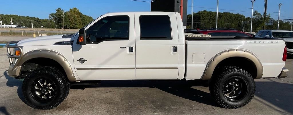 Used 2015 Ford F250 Platinum w/ FX4 Off-Road Package AWD/4WD image 8