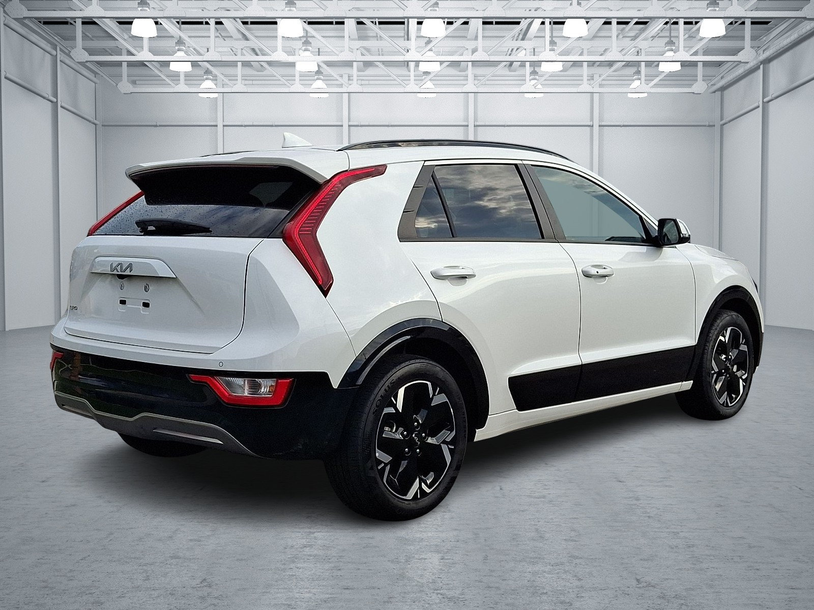 Used 2023 Kia Niro Wind w/ Wind Preserve Package FWD image 6