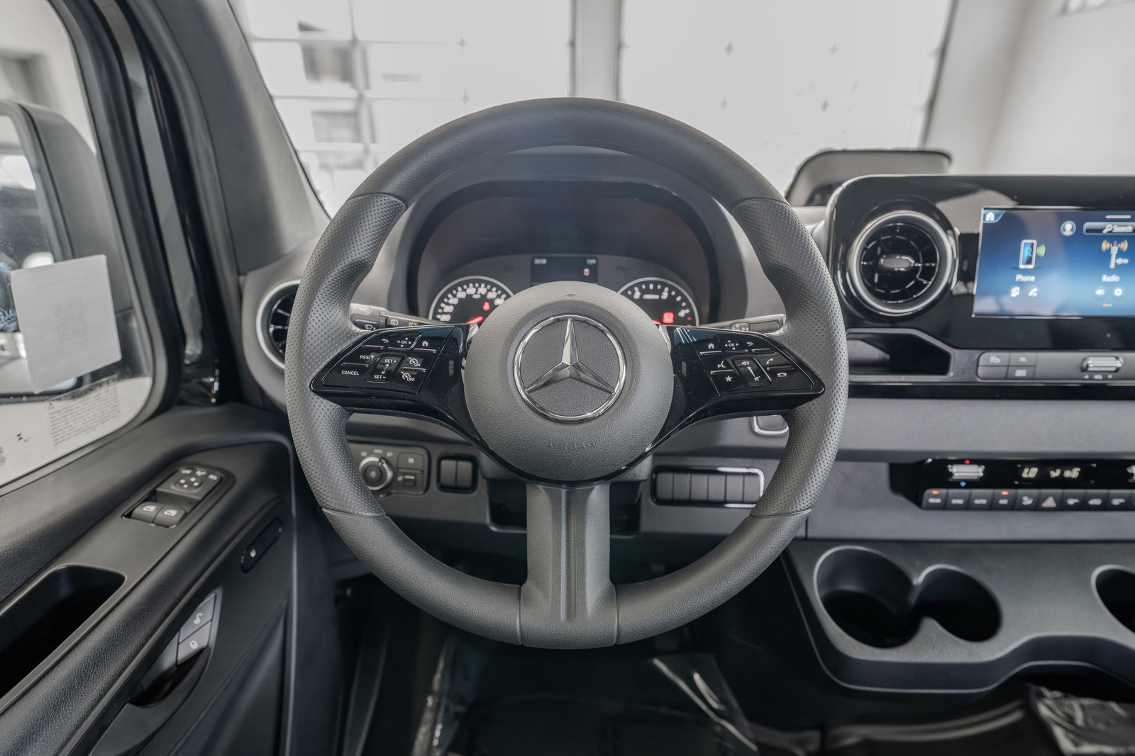 New 2025 Mercedes-Benz Sprinter 2500 image 9