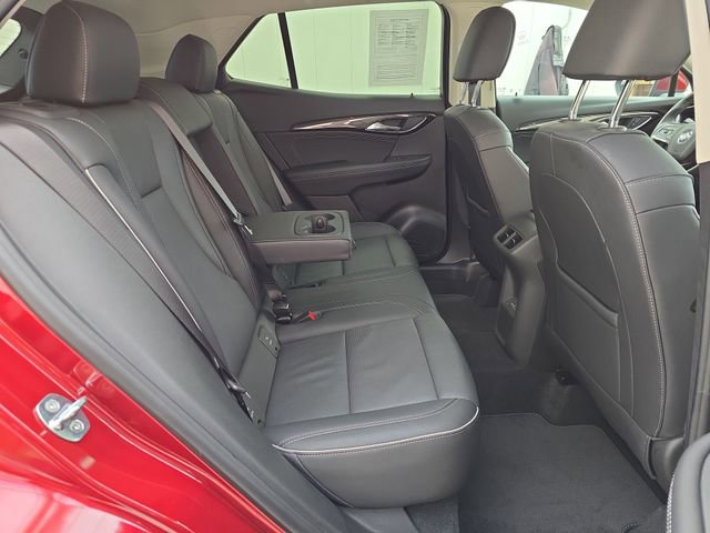 Used 2023 Buick Envision Essence image 33