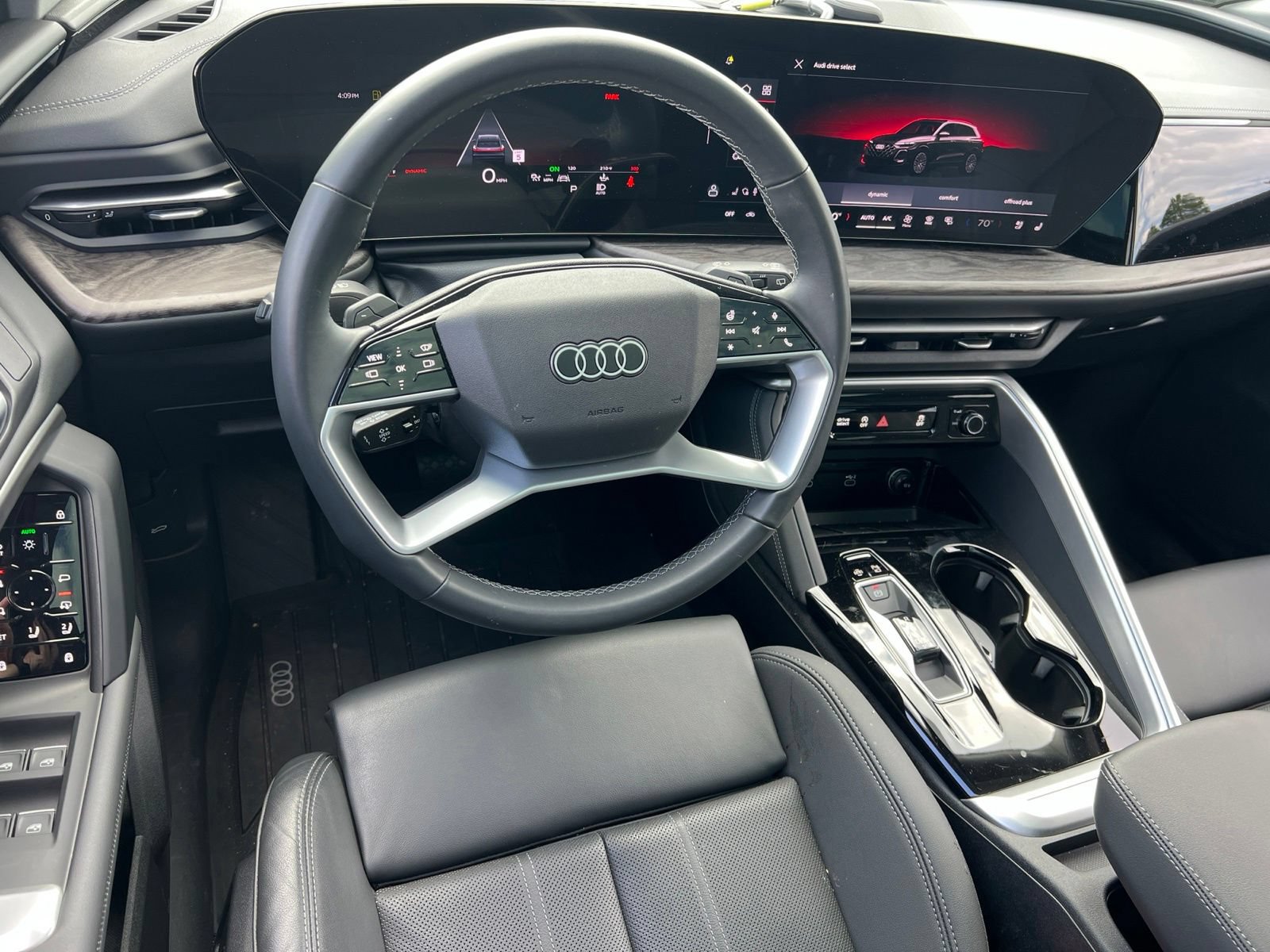 Used 2025 Audi Q5 Premium Plus w/ Premium Plus AWD/4WD image 35