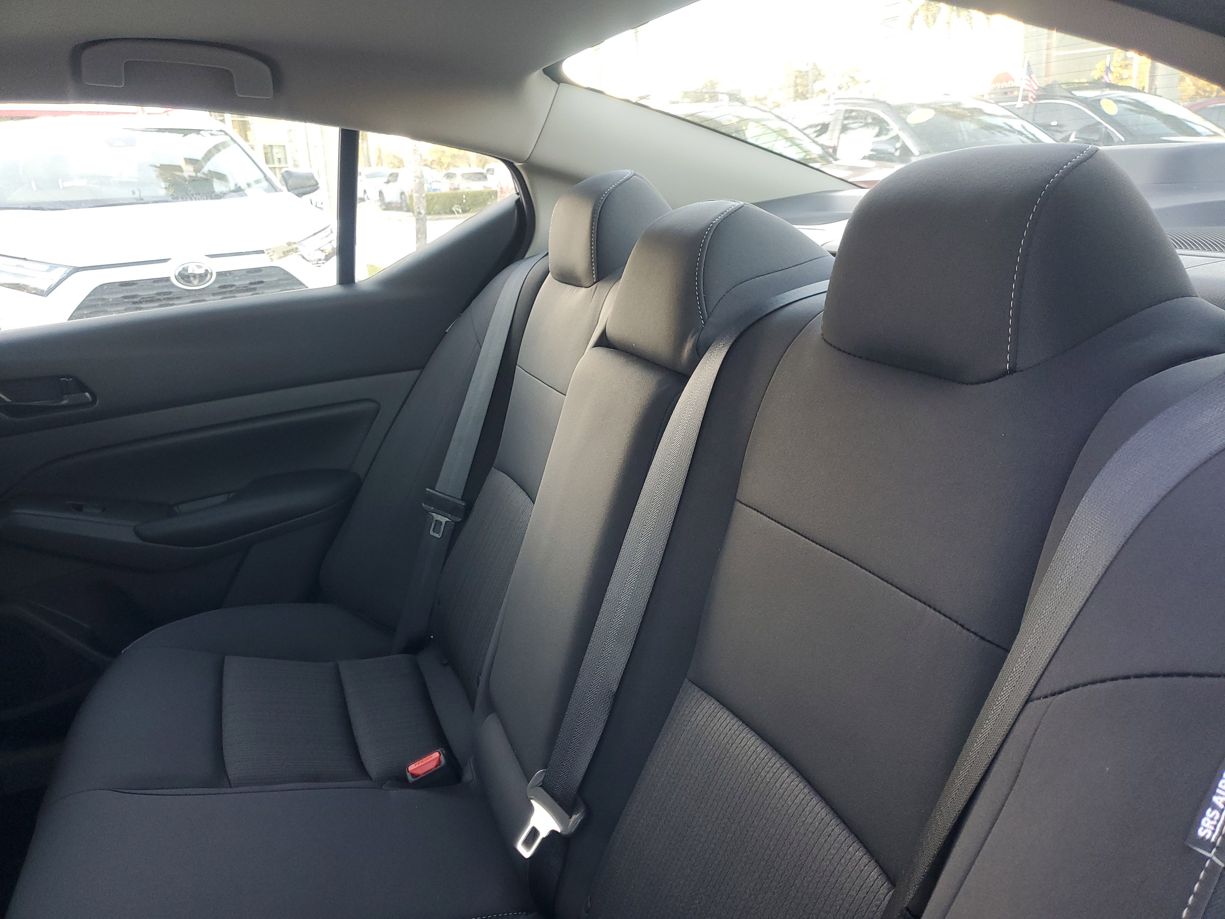 Used 2025 Nissan Altima 2.5 S image 13