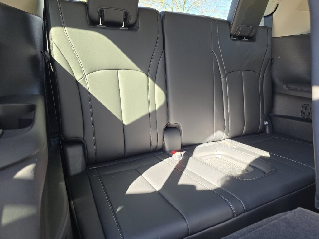 New 2026 INFINITI QX60 Luxe image 23