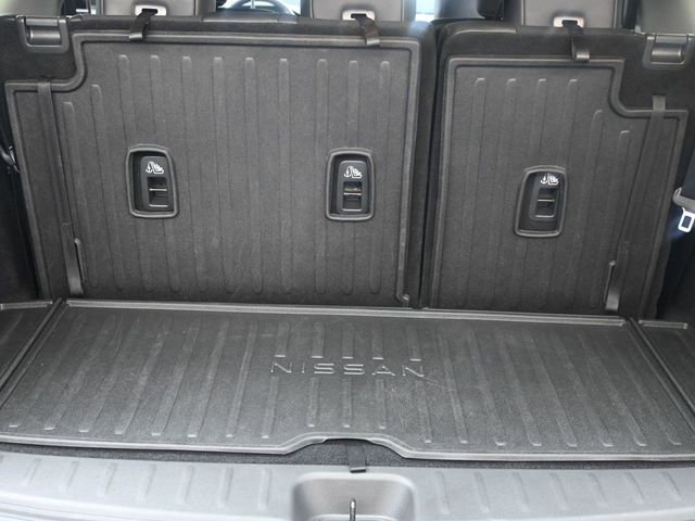 Used 2025 Nissan Pathfinder SL w/ SL Premium Package image 23