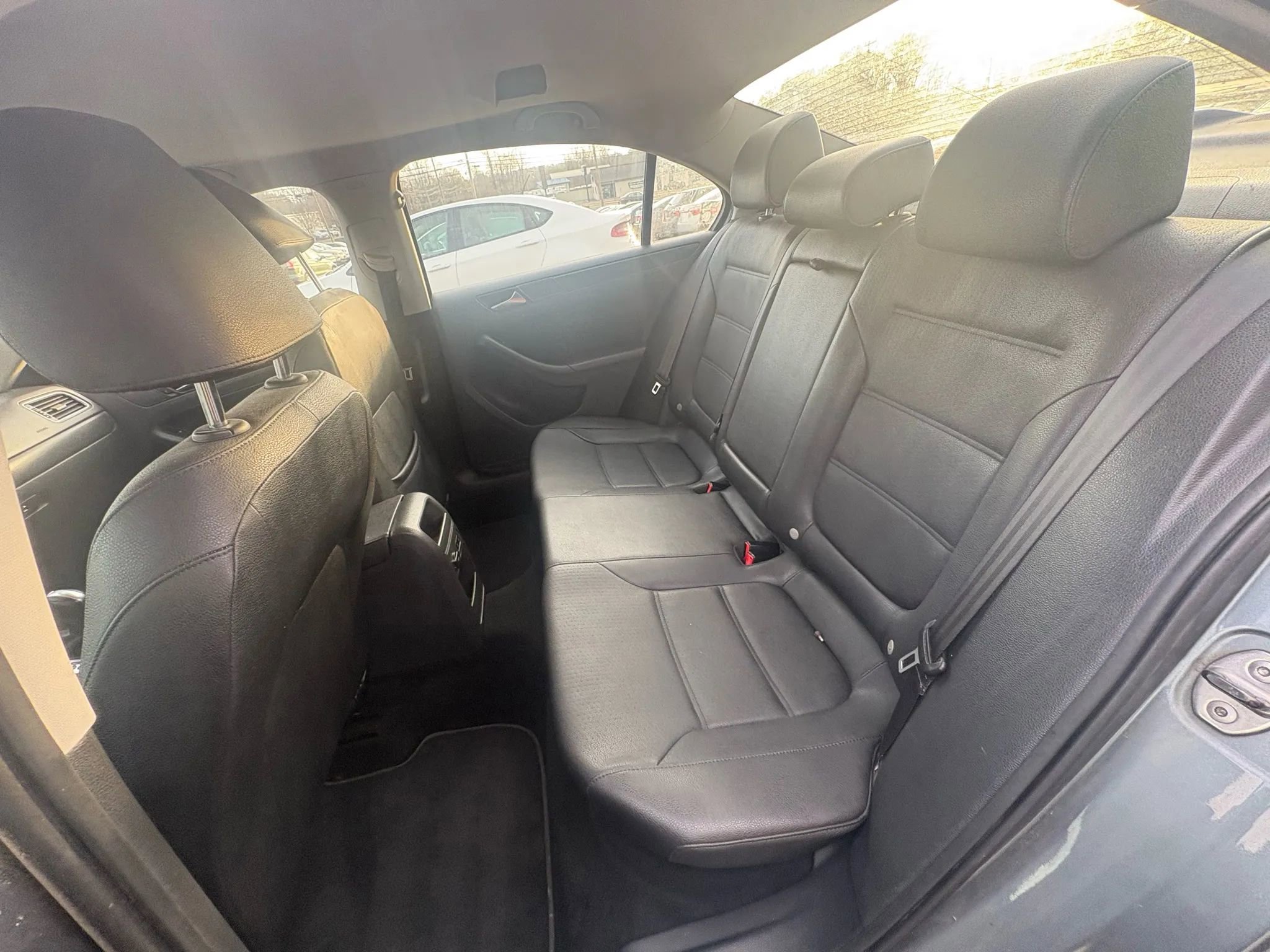 Used 2011 Volkswagen Jetta SE image 10