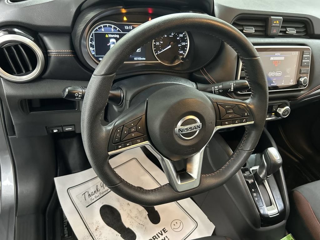 Used 2020 Nissan Versa SR w/ Convenience Package FWD image 4