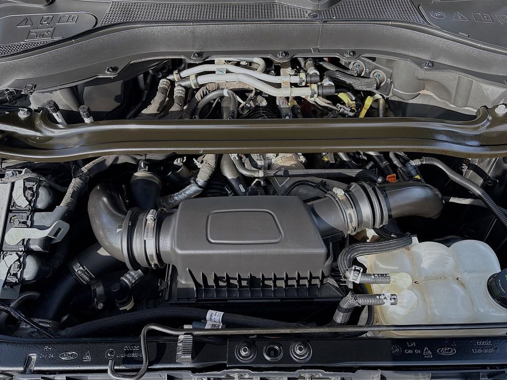 Used 2023 Ford Explorer Platinum w/ Technology Package image 33