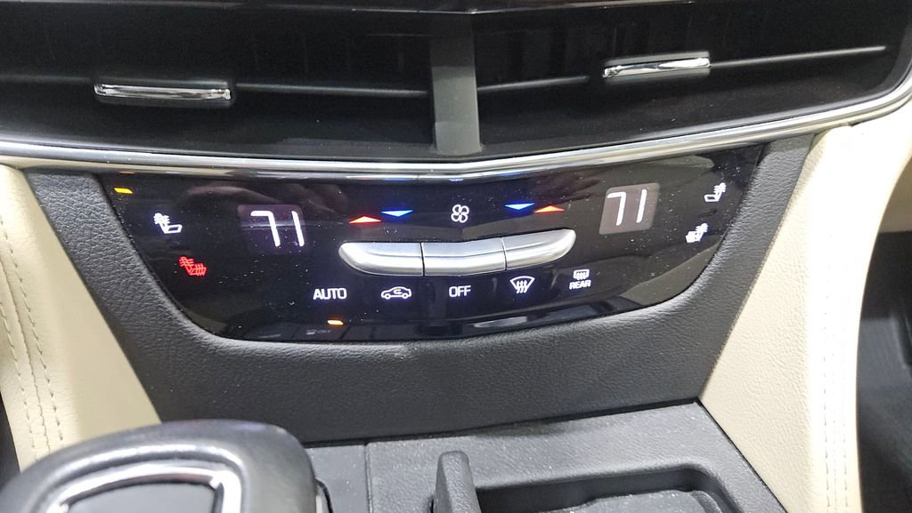 Used 2020 Cadillac CT6 Luxury image 31