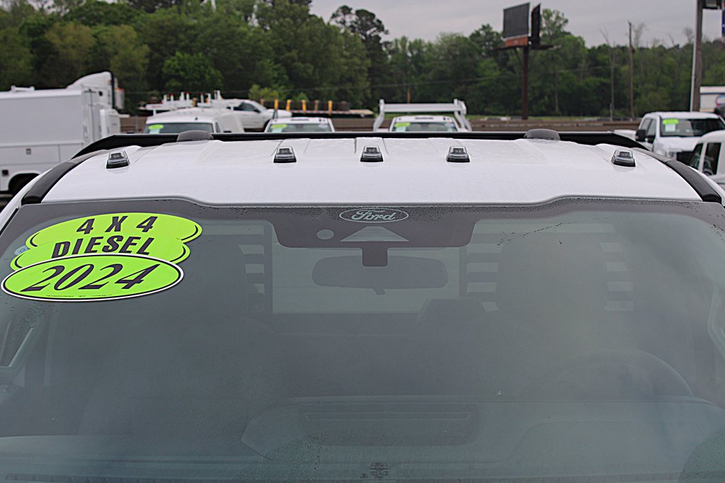 Used 2024 Ford F350 XLT AWD/4WD image 13