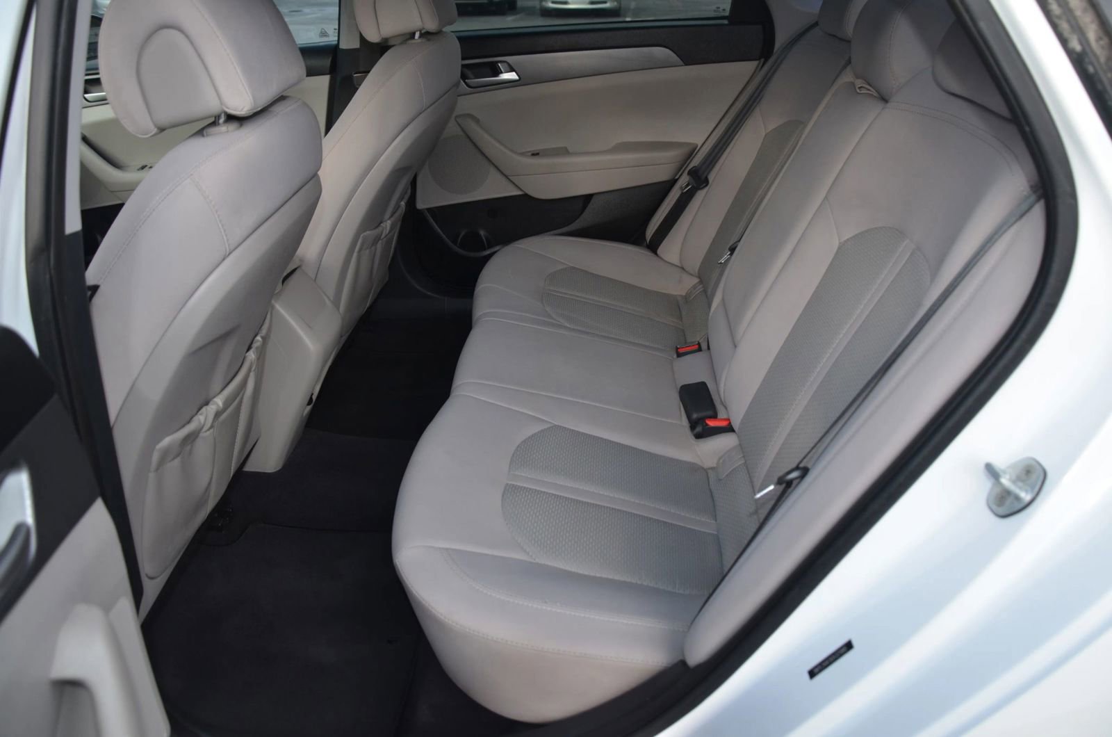 Used 2016 Hyundai Sonata SE w/ Cargo Package image 8