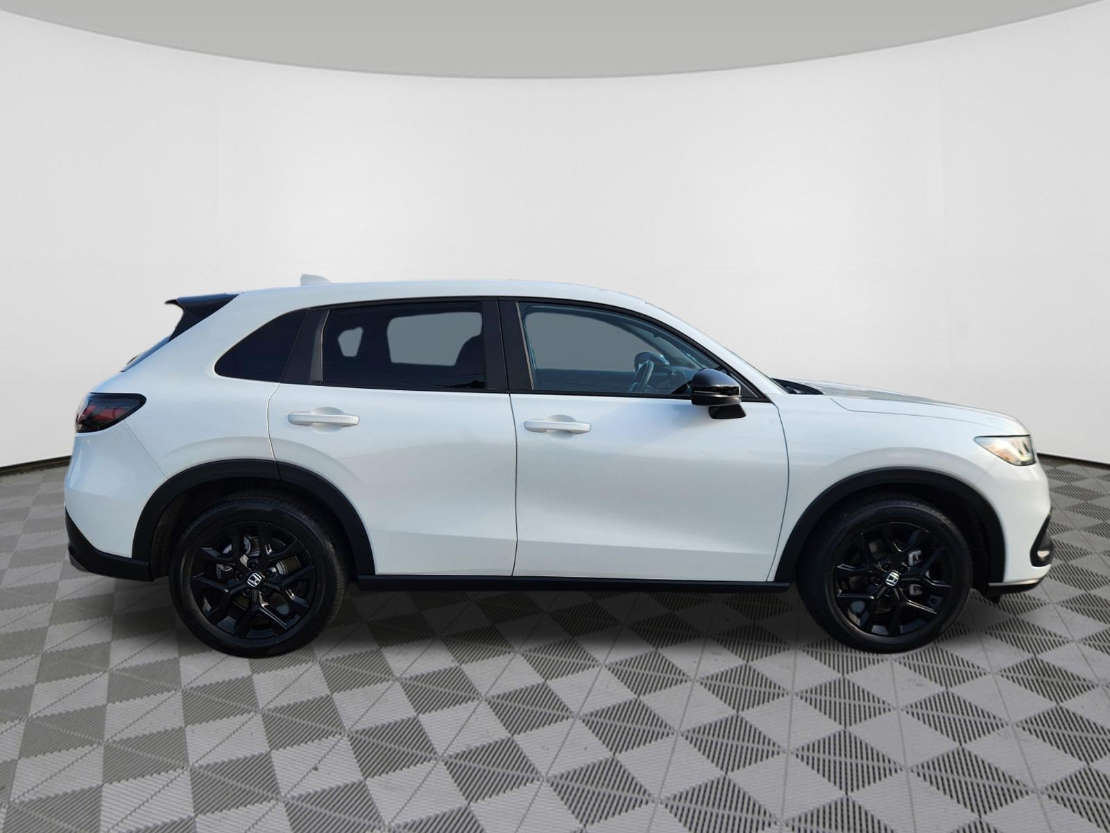 Certified 2024 Honda HR-V Sport image 6