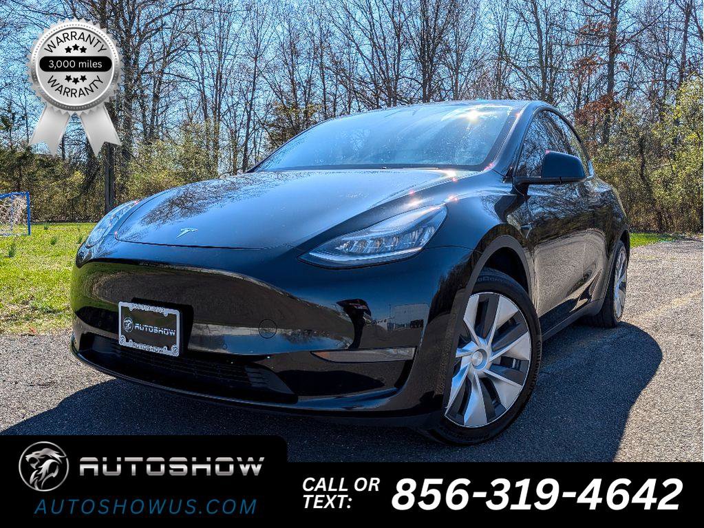 Used 2021 Tesla Model Y Long Range AWD/4WD image 1