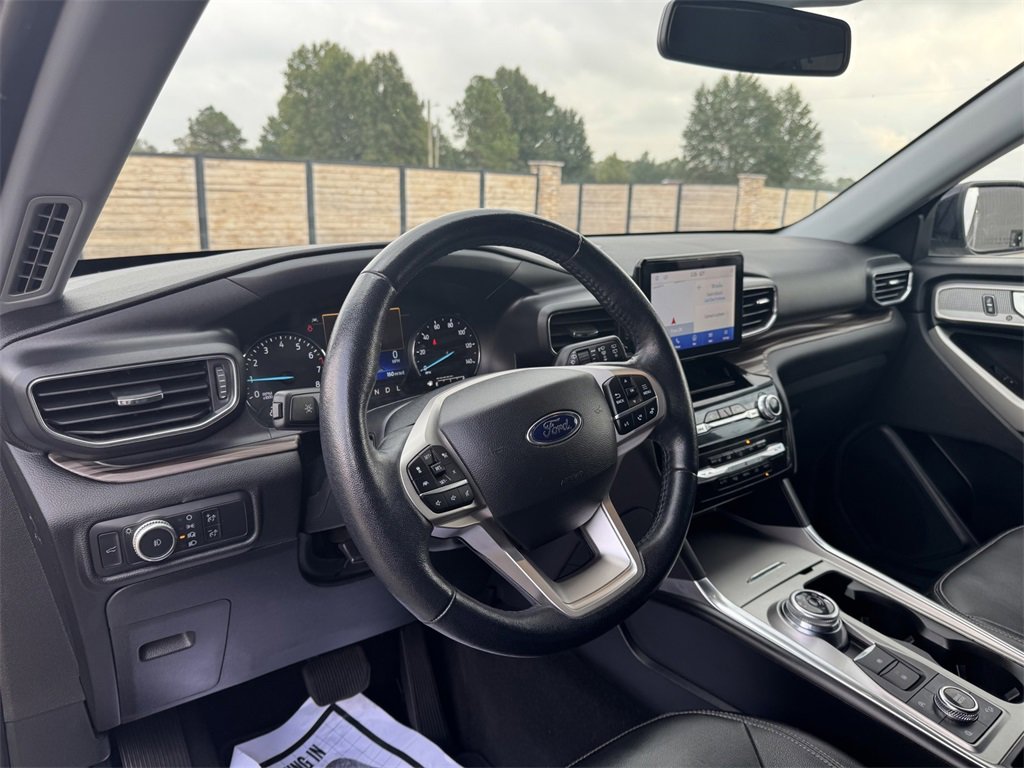 Used 2022 Ford Explorer Limited image 15