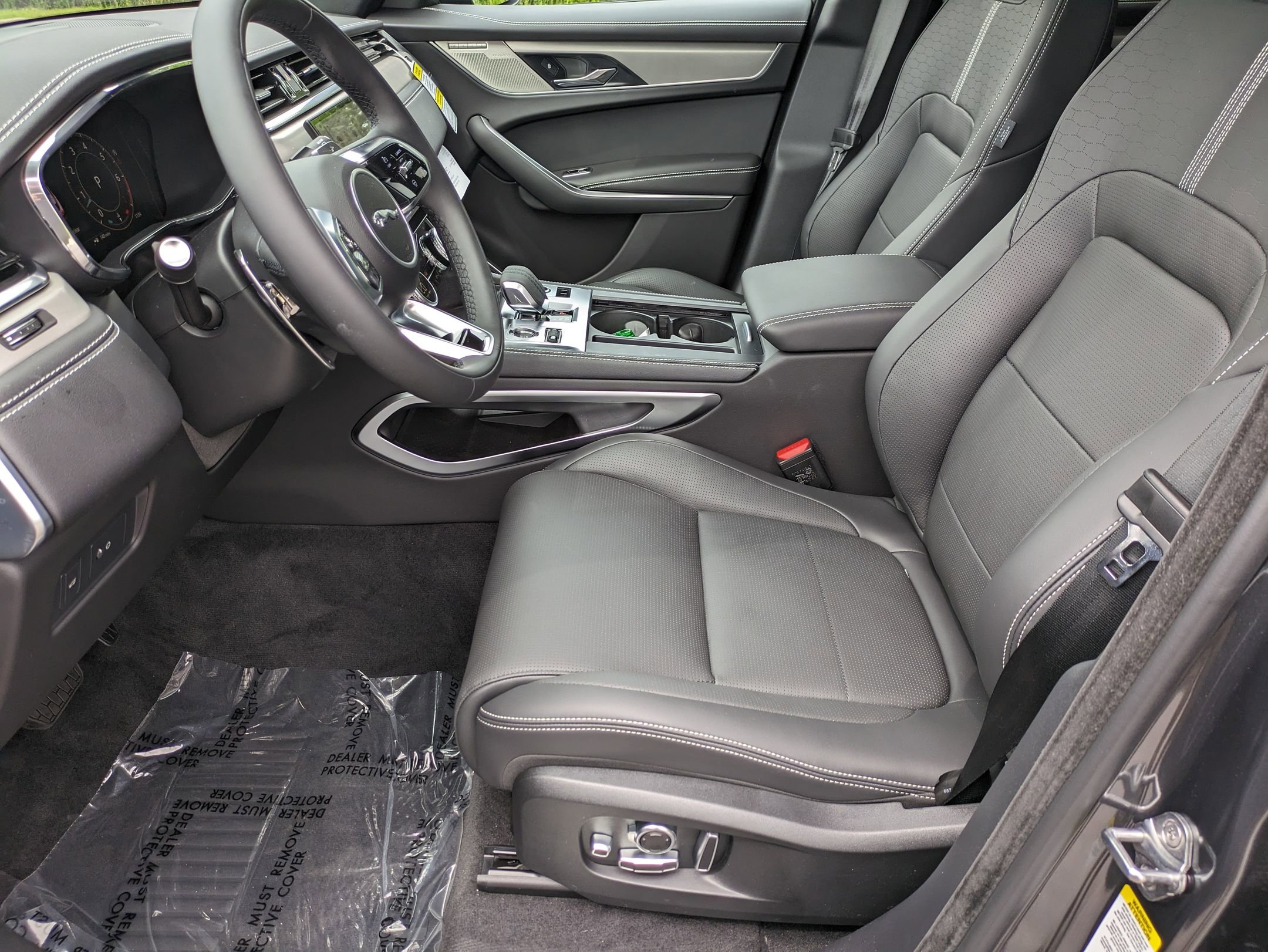 New 2026 Jaguar F-PACE R-Dynamic S image 22