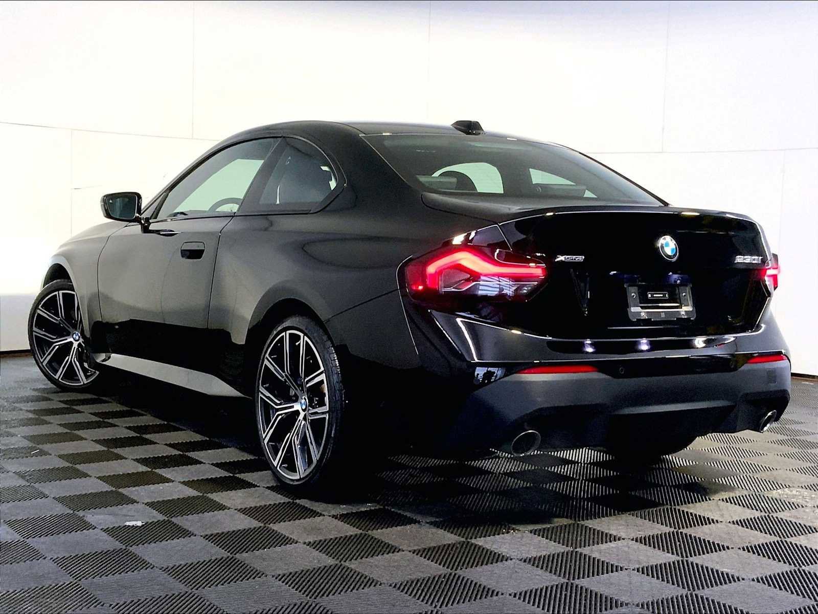 Used 2024 BMW 230i xDrive Coupe w/ Convenience Package image 3